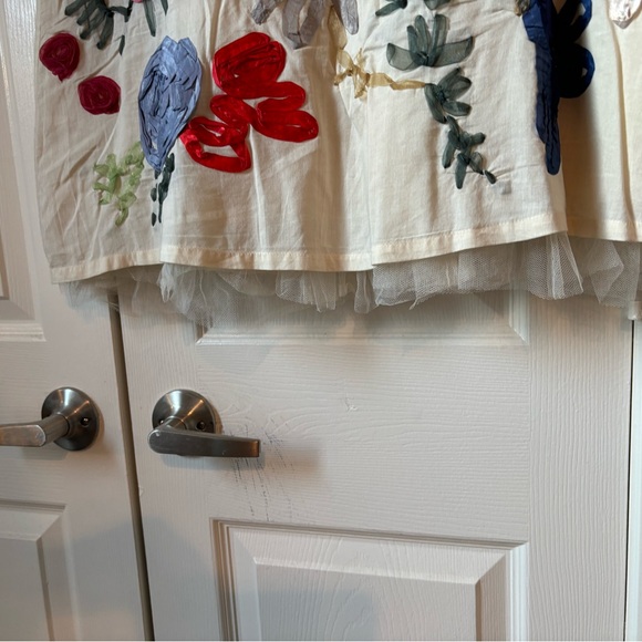 Anthropologie retro fit & flare, embroidered skirt w/ tulle petit coat attached. - Picture 6 of 9